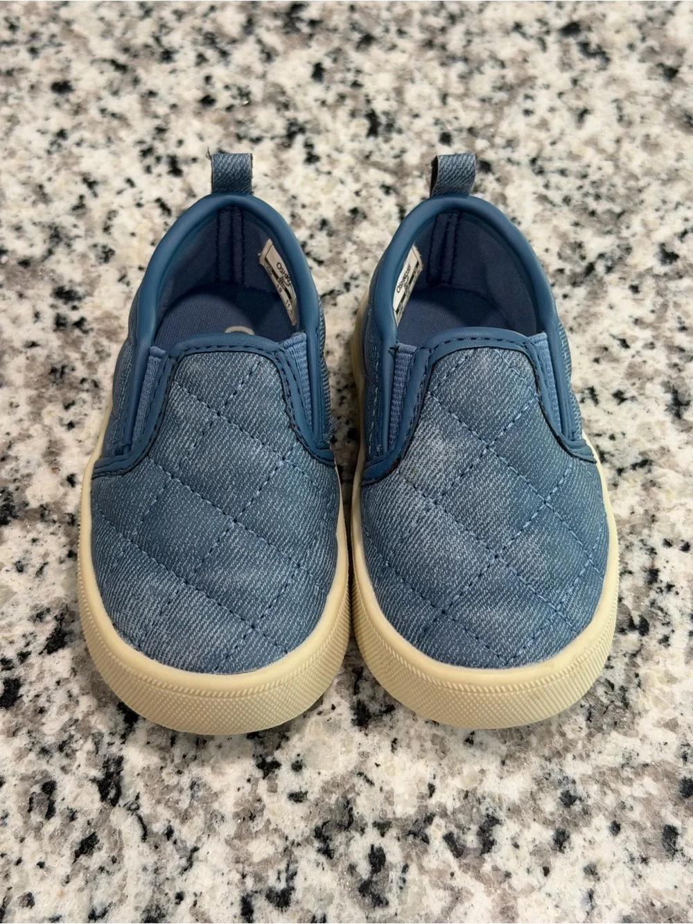 OshKosh B’Gosh Kids Unisex Light Blue Quilted Slip-On Sneakers, Size 4m